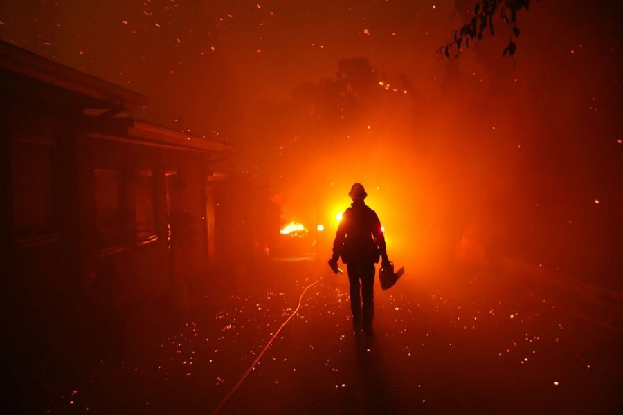 Woolsey fire. Photo Credit: Genaro Molina / Los Angeles Times
