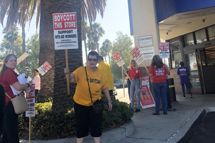 In+a+protest+on+Sept.+7%2C+Rite+Aid+workers+and+individuals+from+the+UFCW+asked+people+to+boycott+the+Pomona+store.+Photo+Credit%3A+Berenize+Montoya%2FSAC.Media.