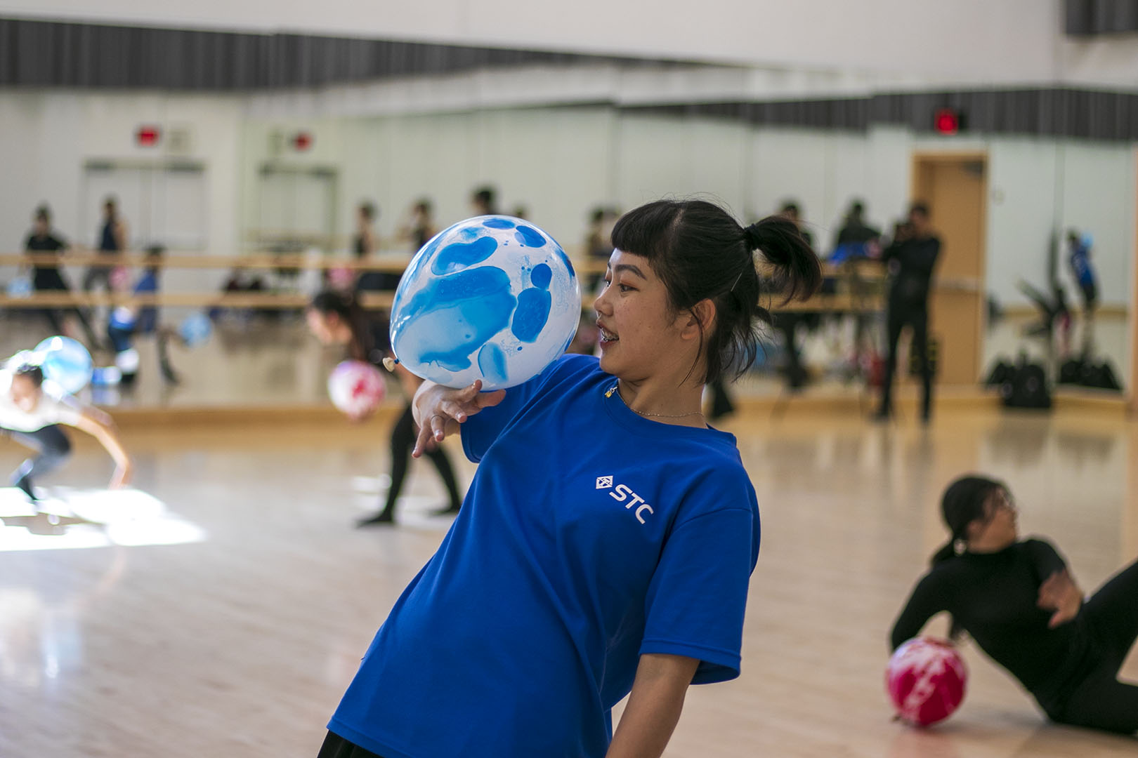 Dance improvisation routine with balloon. Photo Credit: Shannon Carter/SAC.Media