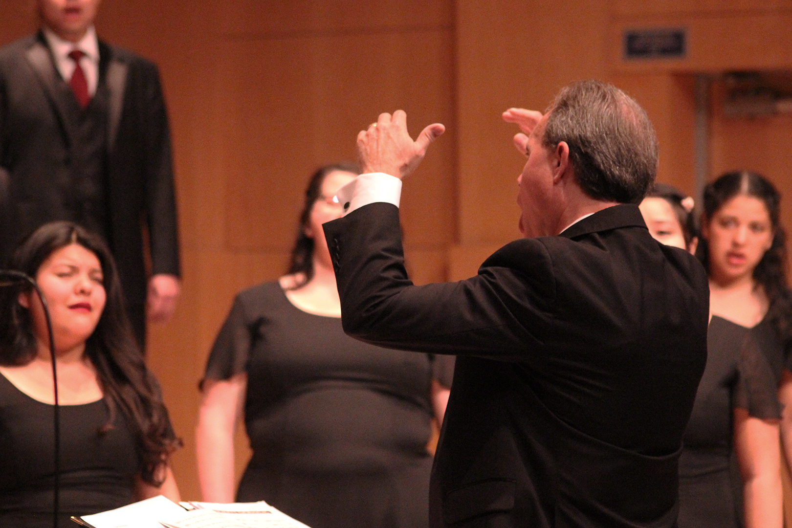 Conductor Bruce Rogers, directs the Chamber Singers on their final set at the Spring Choral Concert on May 31, 2019. 