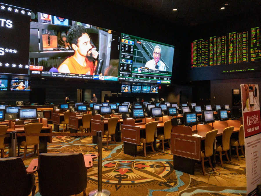 Sports betting is here to stay, but California has stubbornly rejected its presence. Via Jonathan Cutrer/Flickr.