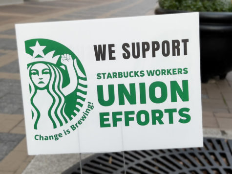 We Support Starbucks Workers Union Efforts Courthouse Plaza Arlington (VA) December 2022. Via Ron Cogswell.
