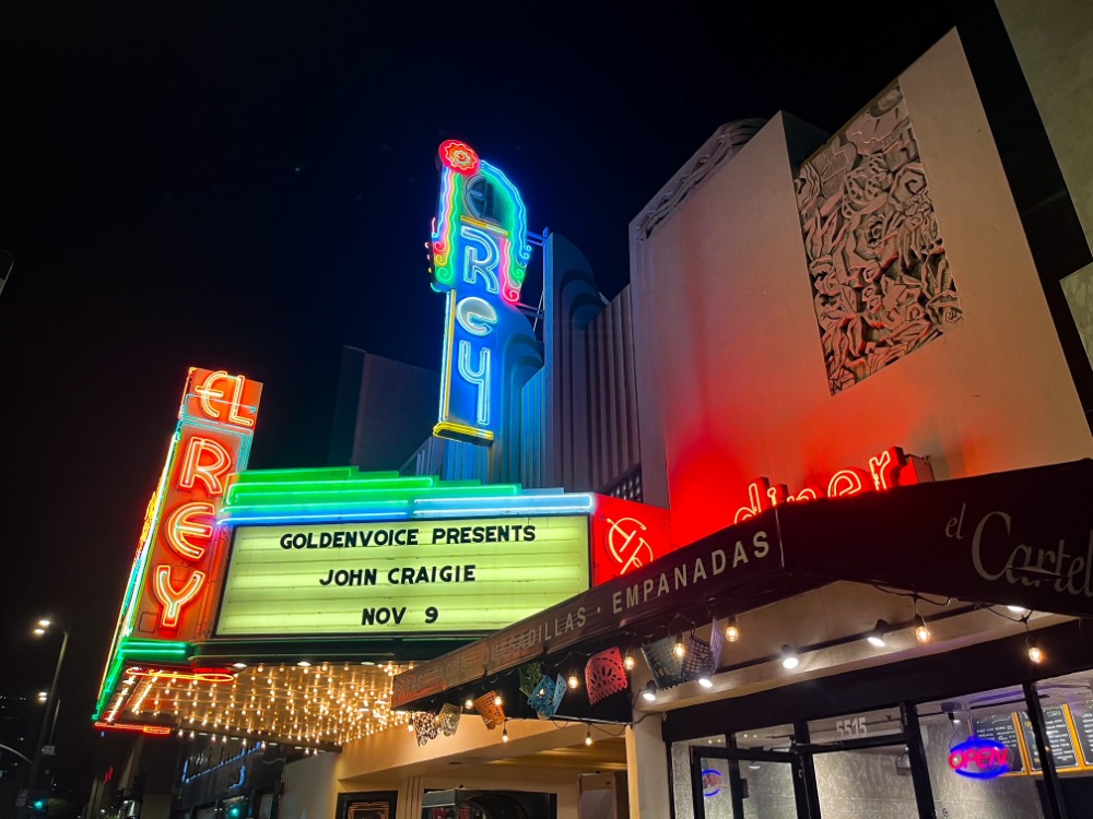 A+venue+that+can+hold+771+people%2C+fans+made+their+way+through+Los+Angeles+to+the+El+Rey+Theater+for+some+late-night+entertainment.