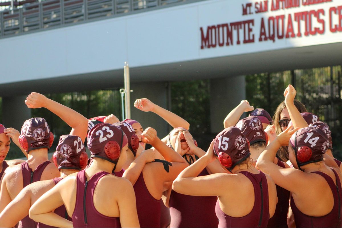 Mt. SAC Women's water polo chants and screams to get ready against the Panthers